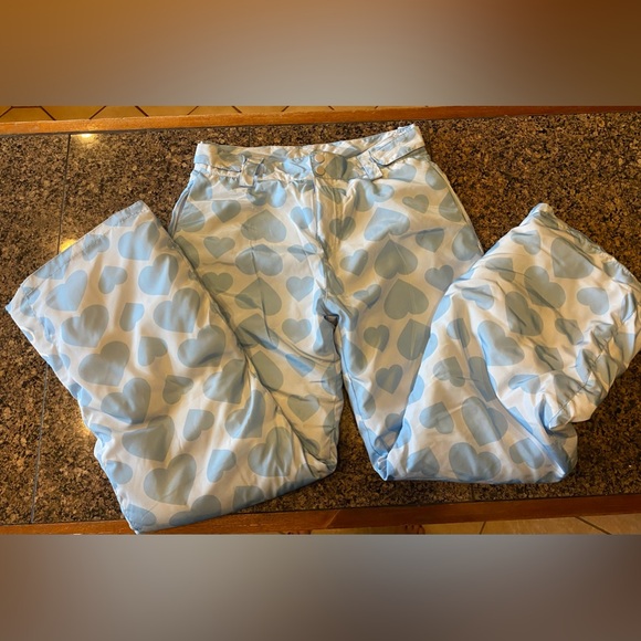 NWT Hello Kitty Baby Blue Puffer Pants Size MD - Picture 1 of 16